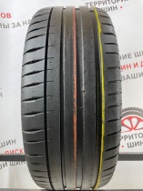 Michelin Pilot Sport 4 R19 235/45