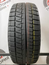 Bridgestone Blizzak Revo GZ 215/45 R17 87Q.