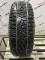 Kumho I'Zen Stud KW11 R15 205/65