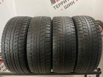 Dunlop Winter Ice R17 235/65
