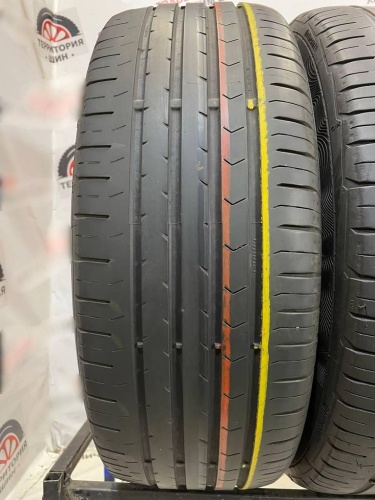 Continental ContiPremiumContact 5 R16	215/60