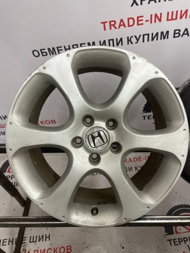 Литье Хонда R18 7.5J 5*114/3 ЕТ55 ЦО64.1