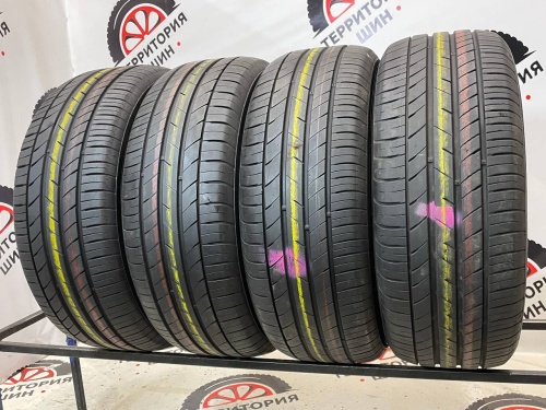 Kumho Ecsta HS52 225/55/16