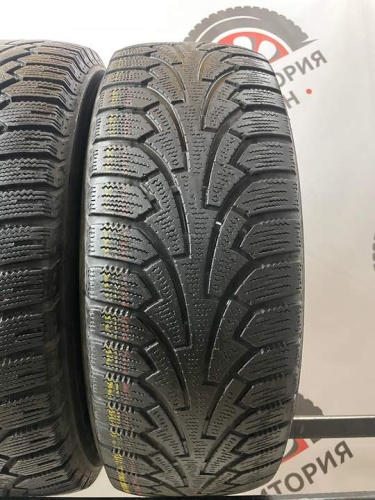 Nokian HKPLT RSI R16 215/65