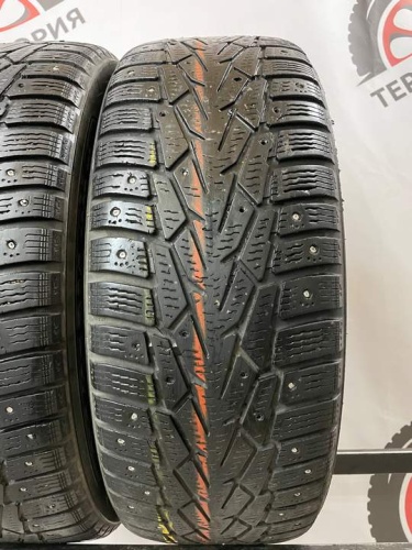 Nokian Hakka 7 R16 215/65.