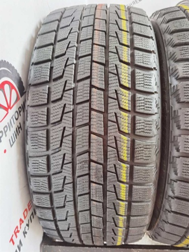 Bridgestone Blizzak Revo 1 R17 235/50