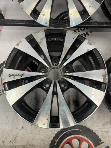 литые BMW 16 5х120 ЦО72 ЕТ40 7J