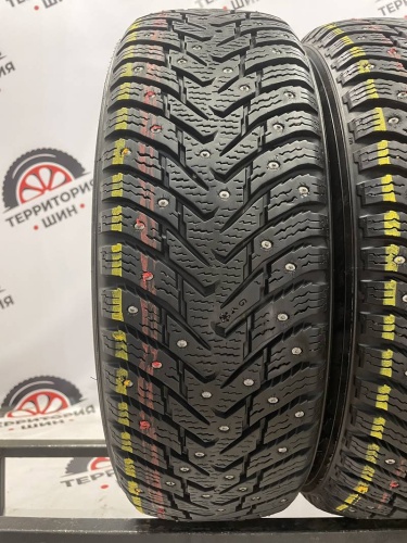 Nokian Tyres Hakkapeliitta 8  R15 185/65