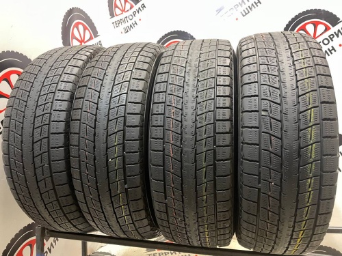 Dunlop WinterMaxx SJ8 225/65/17