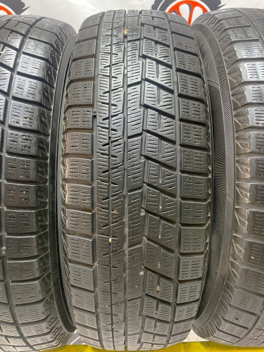 Yokohama Iceguarg ig60 R15 185/65 88Q