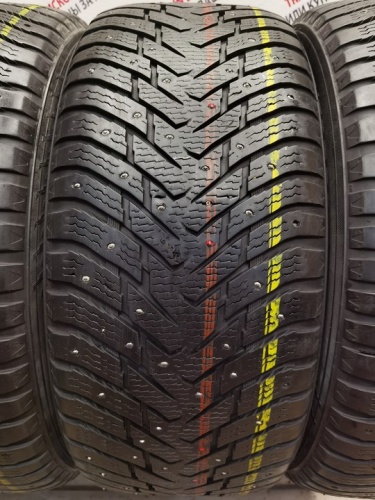 Nokian Tyres Hakkapeliitta 8 R20 285/50