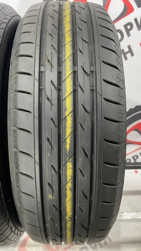 Bridgestone Nextry Ecopia R15 215/65