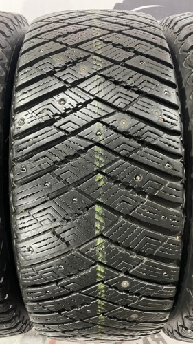 Goodyear Ultragrip Ice Arctic R19 245/55