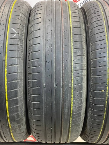 Yokohama BluEarth-A R17 215/65