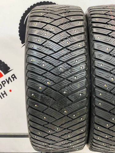Goodyear UltraGrip Ice Arctic R17 225/50