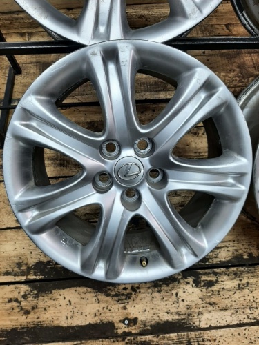 Литые диски Lexus LS R18 5*120 ET32,0 7,5j ст60,1
