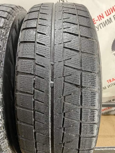 Bridgestone Blizzak Revo GZ R16 215/65.