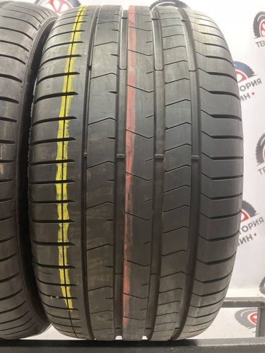 Pirelli P Zero RFT 275/35 R20