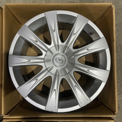 Диски литые Infinity R18 5x114.3 ET40 73.1 8j