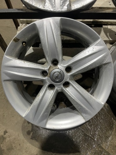 Диски литые Opel R16 5*105 ЕТ39 ЦО56.6