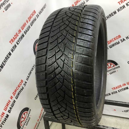 Goodyear UltraGrip 8 Performance R19 255/40