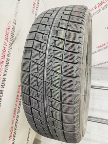 Bridgestone Blizzak REVO2 R16	205/65