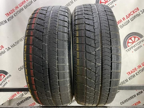 Bridgestone Blizzak VRX R17 215/60
