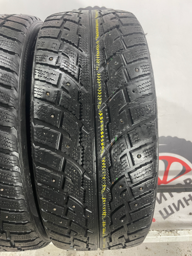 Kumho I'Zen RV Stud KC16 R18 225/55