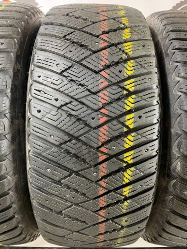 GoodYear UltraGrip Ice Arctic R19 255/55