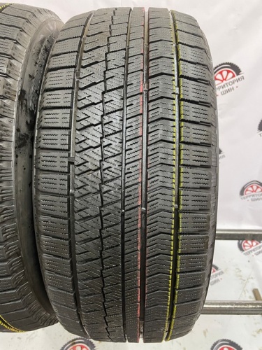 Bridgestone Blizzak VRX 2 R18 235/50 97Q