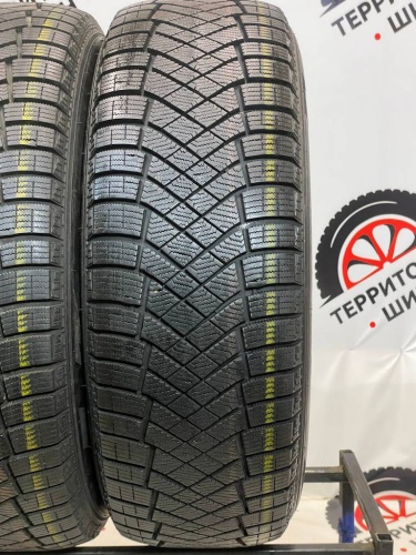 Pirelli Ice Zero R17  235/60