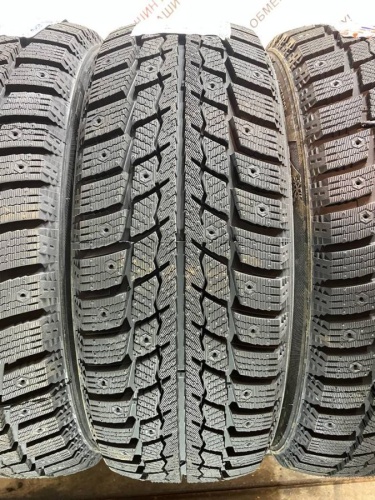 Zeta Antarctica ICE R16    215/65