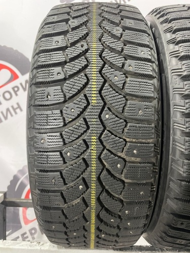 Bridgestone Blizzak Spike-01 R16 205/55
