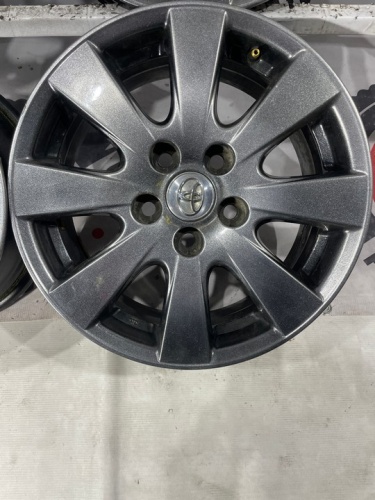 Диски литые Toyota оригинал R16 5x114.3 ET45 ЦО60.1 6.5J