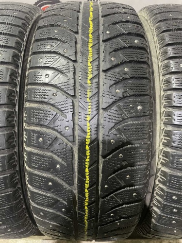 Bridgestone Ice Cruiser 7000 R16 205/55