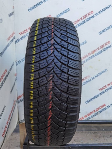 Bridgestone Blizzak LM-001 Evo R15	195/65