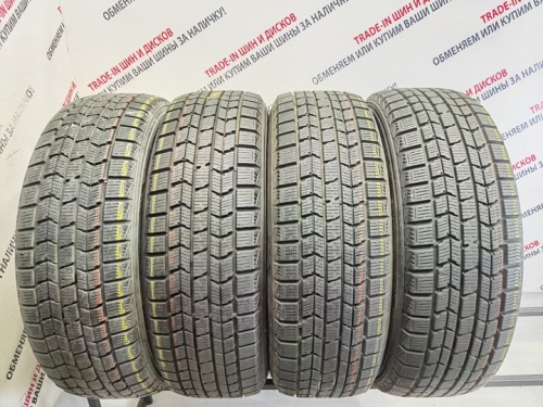 Dunlop DSX-2 R17 215/60