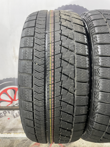 Bridgestone Blizzak VRX R17 235/55