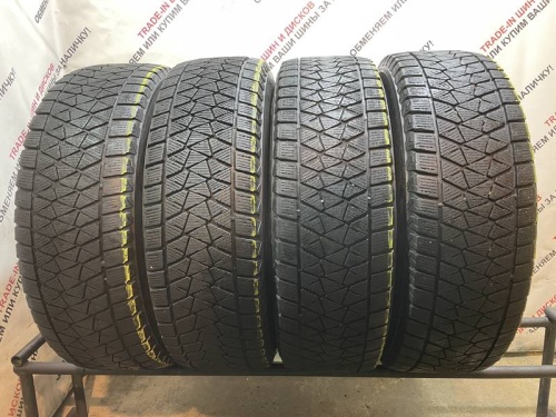 Bridgestone Blizzak DM-V2 R16 215/70