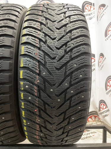 Nokian Tyres Hakkapeliitta 8 SUV 225/60 R17