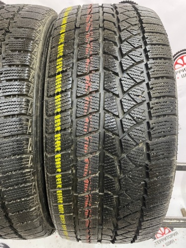 DoubleStar Winterking DW02 R18 235/45 94T