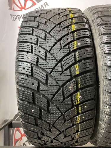 Delinte Winter WD42 R18 235/45