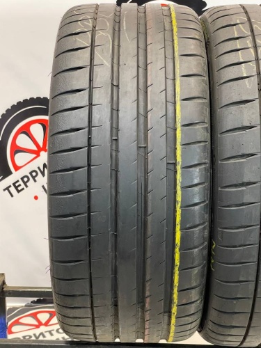 Michelin Pilot Sport 4 S R19	  235/35