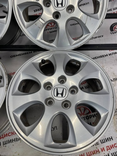 Литые Honda R16 5x114.3 ЦО61 ET55 6J
