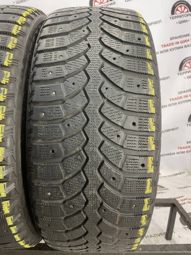 Bridgestone Blizzak Spike-01  R16	205/55