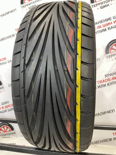 Toyo Proxes T1-R R17	215/40