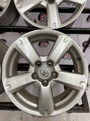 Литье Тойота Оригинал 5*114,3 7J ЕТ45 ЦО60,1 R17