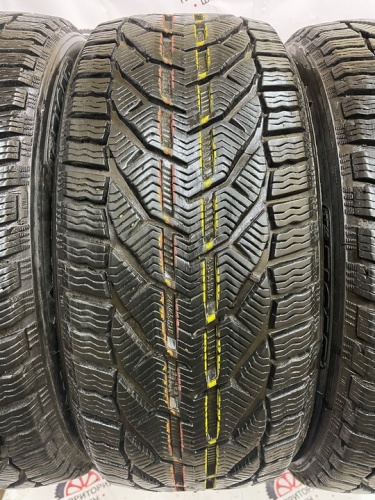 Tigar Winter R18 245/45 110V