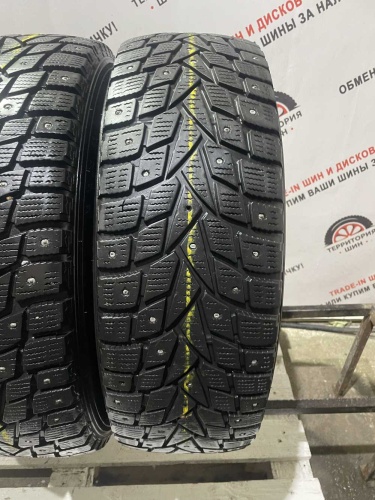 Dunlop Grandtrek Ice 02 R17 215/60