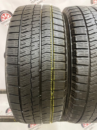 Bridgestone Blizzak VRX 2 205/55 R17